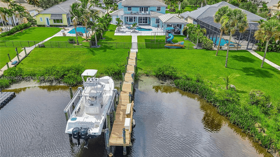 665 SW Yacht Basin Way, Stuart, FL 34997 photo tour