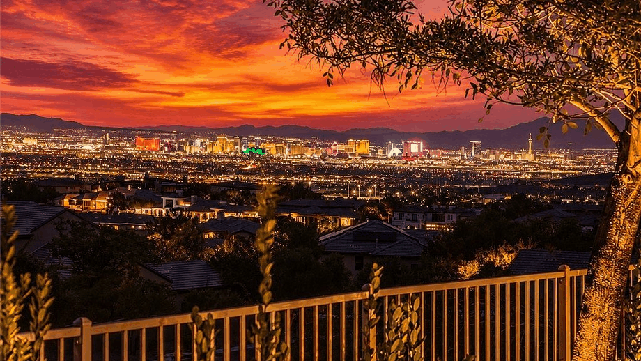 3 Pine Hollow Dr, Henderson, NV 89052 photo tour