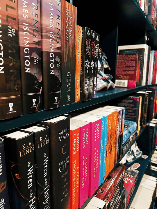 Books and drinks at The Wandering Page
