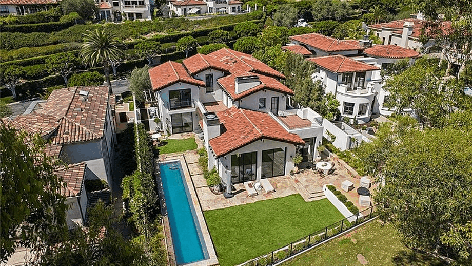 16 Pelican Point Dr, Newport Coast, CA 92657 photo tour