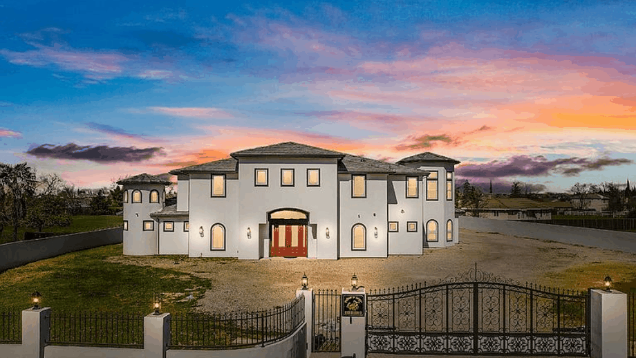 9013 Deleon Ct, Elk Grove, CA 95624 photo tour