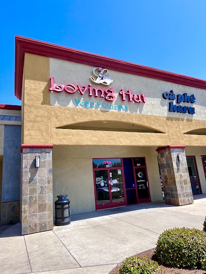 🌱 Comforting bowls and rolls in Elk Grove